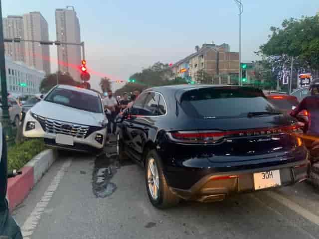 Bảo hiểm Emily, Bảo hiểm ô tô, Bảo hiểm thân vỏ ô tô, Emily xevaban, Bảo hiểm bắt buộc, Mua bảo hiểm ô tô, tư vấn bảo hiểm miễn phí, Bù trừ lỗi hỗn hợp, Bồi thường 50%